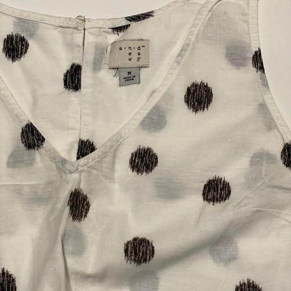 A New Day Top Size M - Picture 8 of 10